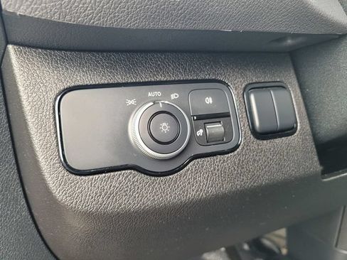 Used 2024 Mercedes-Benz Sprinter 2500 image 16
