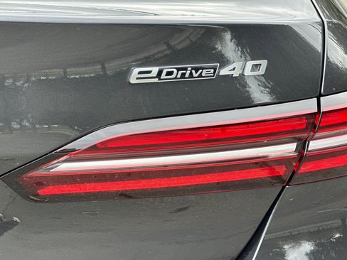 Used 2024 BMW i5 eDrive40i w/ Premium Package image 38