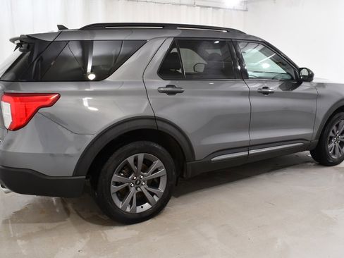 Used 2023 Ford Explorer XLT w/ Equipment Group 202A image 11