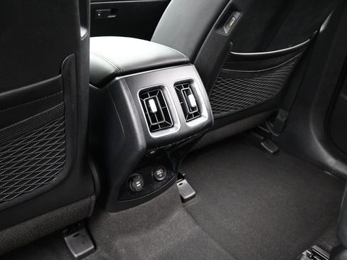 Used 2022 Kia Sorento EX w/ Panoramic Sunroof Package image 39