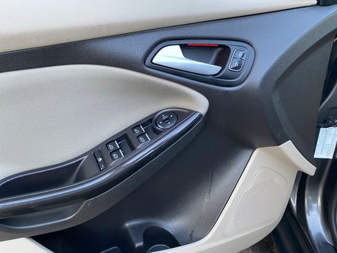 Used 2016 Ford Focus Electric Hatchback image 26