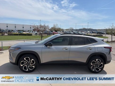 New 2026 Chevrolet Trax RS w/ Sunroof Package image 5