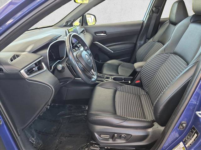 Used 2023 Toyota Corolla Cross AWD Hybrid w/ Convenience Package image 15