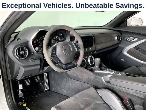 Used 2022 Chevrolet Camaro ZL1 RWD image 16