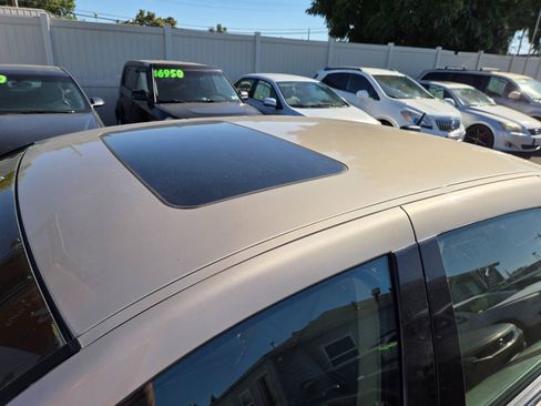 Used 2006 Cadillac STS w/ Preferred Equipment Group RWD image 7