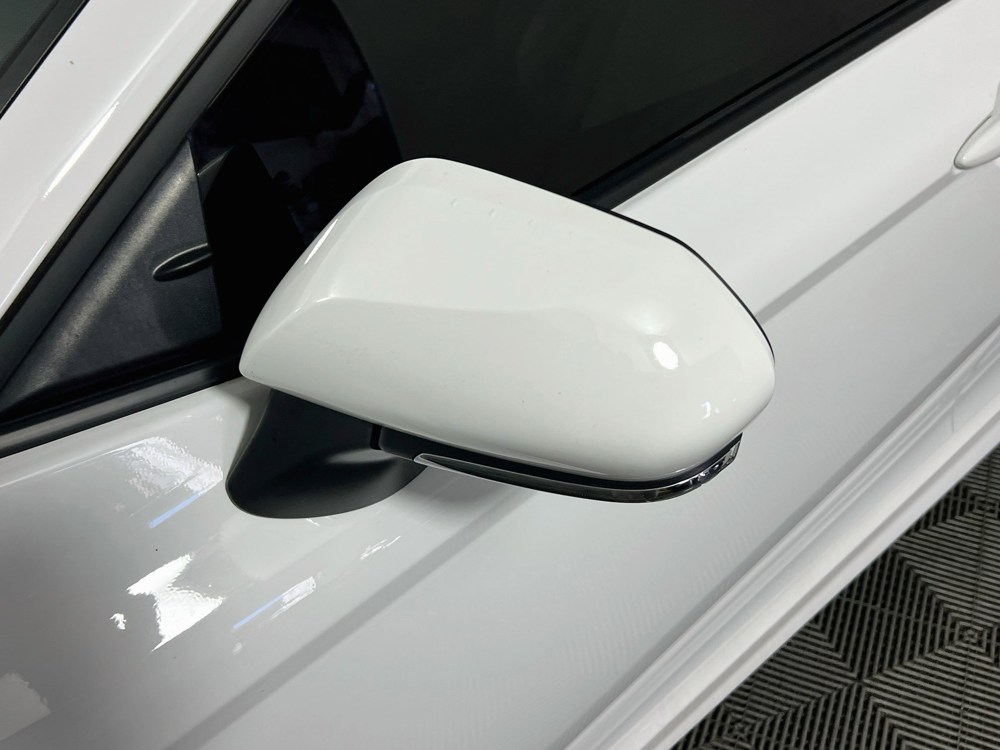 Used 2025 Toyota Camry SE FWD image 12