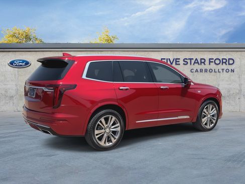 Used 2021 Cadillac XT6 Premium Luxury FWD image 8