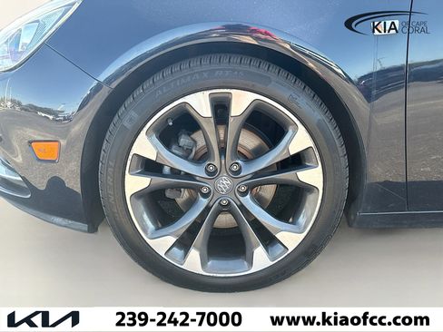 Used 2019 Buick Cascada Premium image 38