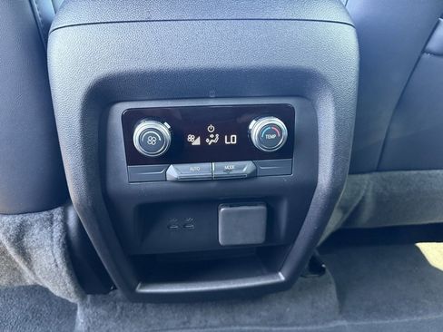 Used 2024 GMC Acadia Elevation image 55