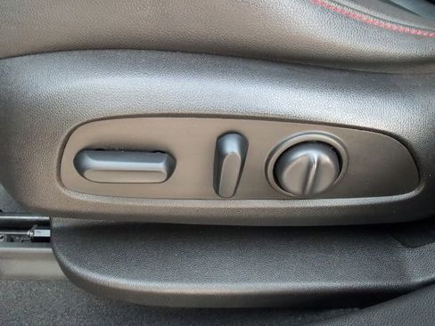 Used 2021 Chevrolet Blazer RS w/ Enhanced Convenience Package image 14