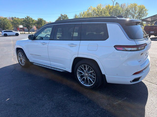 Used 2025 Jeep Grand Cherokee L Summit w/ Advanced Protech Group IV AWD/4WD image 11