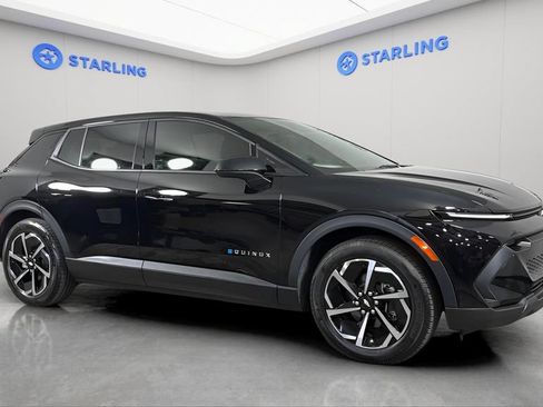Used 2025 Chevrolet Equinox EV LT FWD image 13