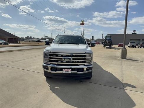New 2026 Ford F250 Lariat w/ Chrome Package image 3