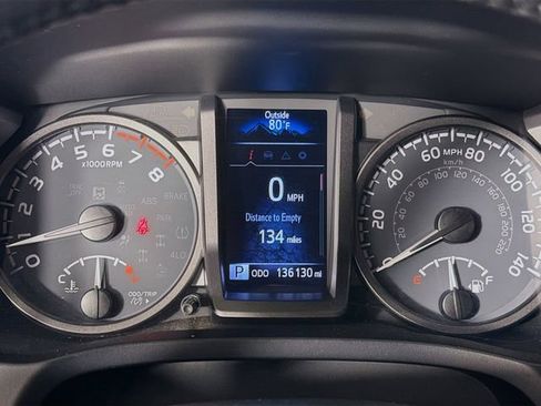 Used 2021 Toyota Tacoma TRD Off-Road AWD/4WD image 14