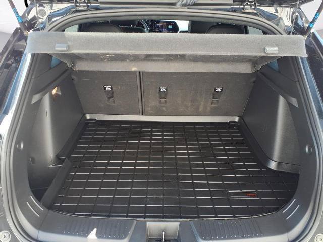 Used 2024 Chevrolet Trax RS w/ Sunroof Package FWD image 5