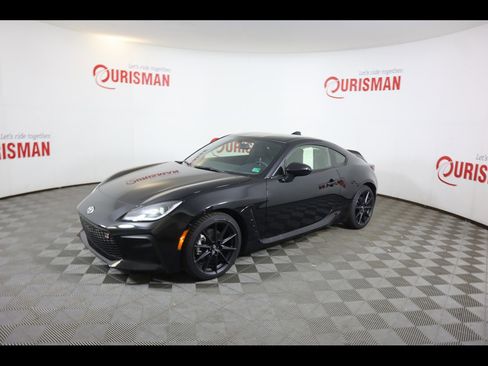 Used 2026 Toyota GR86 Premium w/ ALL Weather Mat Package (TMS) RWD image 5