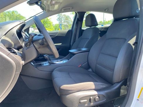 Used 2020 Chevrolet Malibu LT FWD image 11