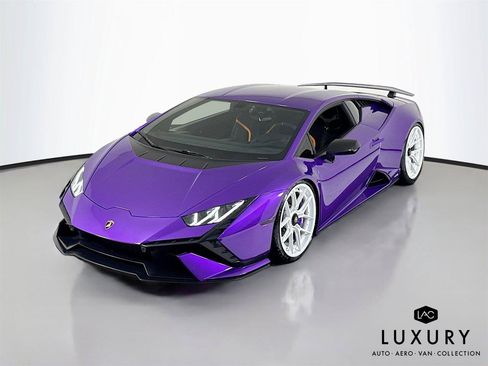 Used 2023 Lamborghini Huracan Tecnica RWD image 4