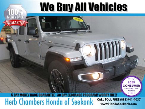 Used 2023 Jeep Gladiator Overland image 1