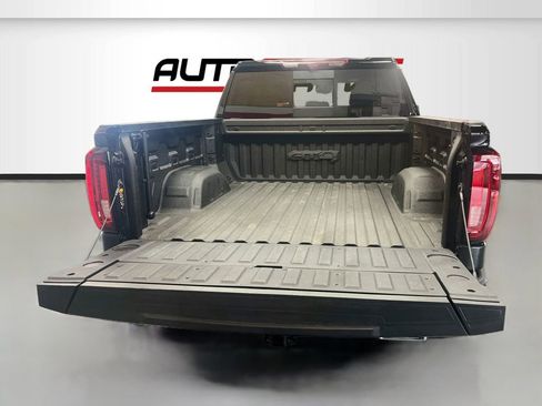 Used 2024 GMC Sierra 1500 AT4 w/ Technology Package image 27