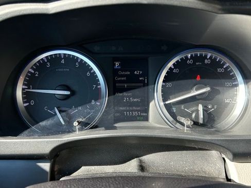 Used 2017 Toyota Highlander XLE image 22