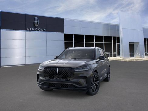 New 2026 Lincoln Aviator Black Label AWD/4WD image 2