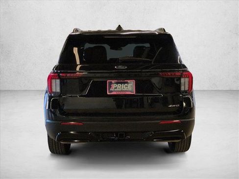 Used 2025 Ford Explorer ST-Line image 7