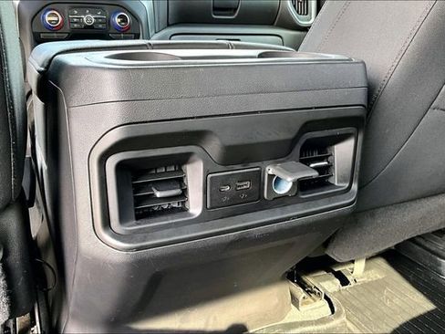 Used 2022 Chevrolet Silverado 1500 LT Trail Boss image 17