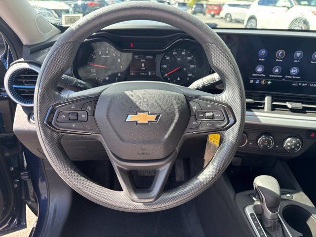 Used 2024 Chevrolet Trax LS w/ LS Convenience Package FWD image 10