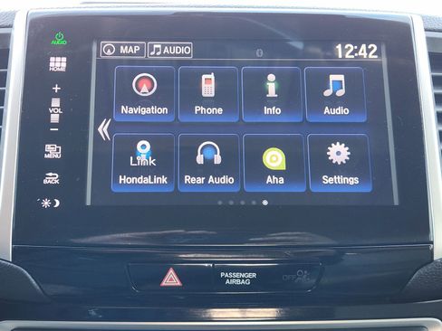 Used 2016 Honda Pilot Touring image 20