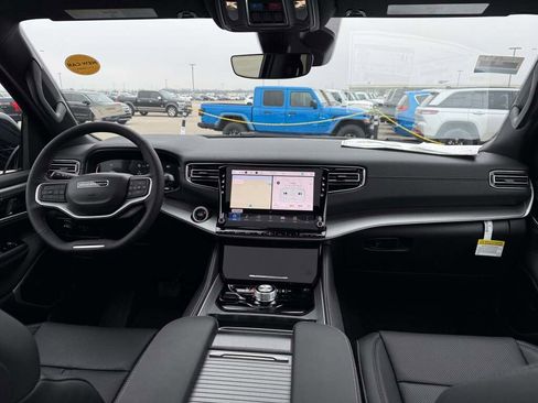 New 2026 Jeep Grand Wagoneer L Limited image 19