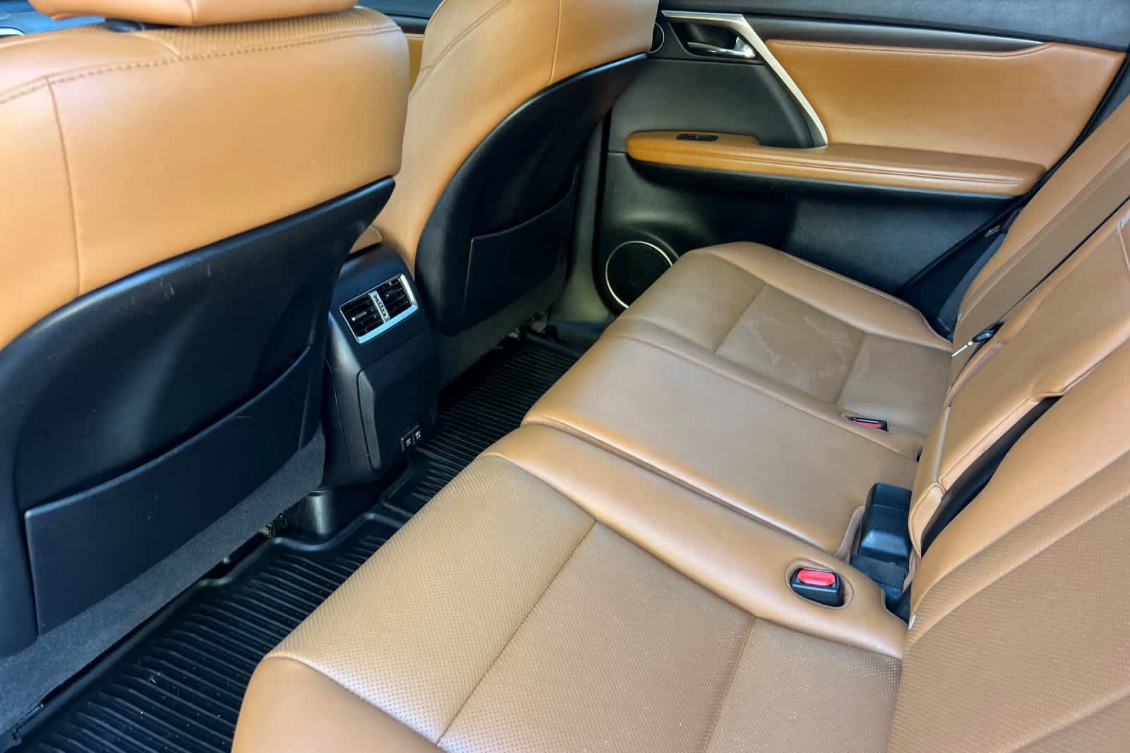 Used 2022 Lexus RX 350 FWD w/ Premium Package image 4