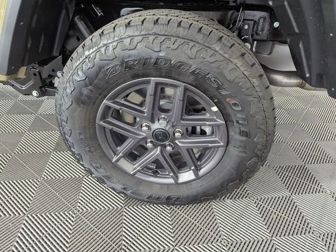 New 2026 Jeep Gladiator Sport image 17