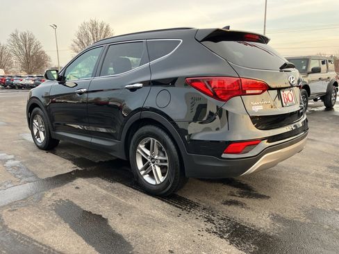Used 2017 Hyundai Santa Fe Sport image 4