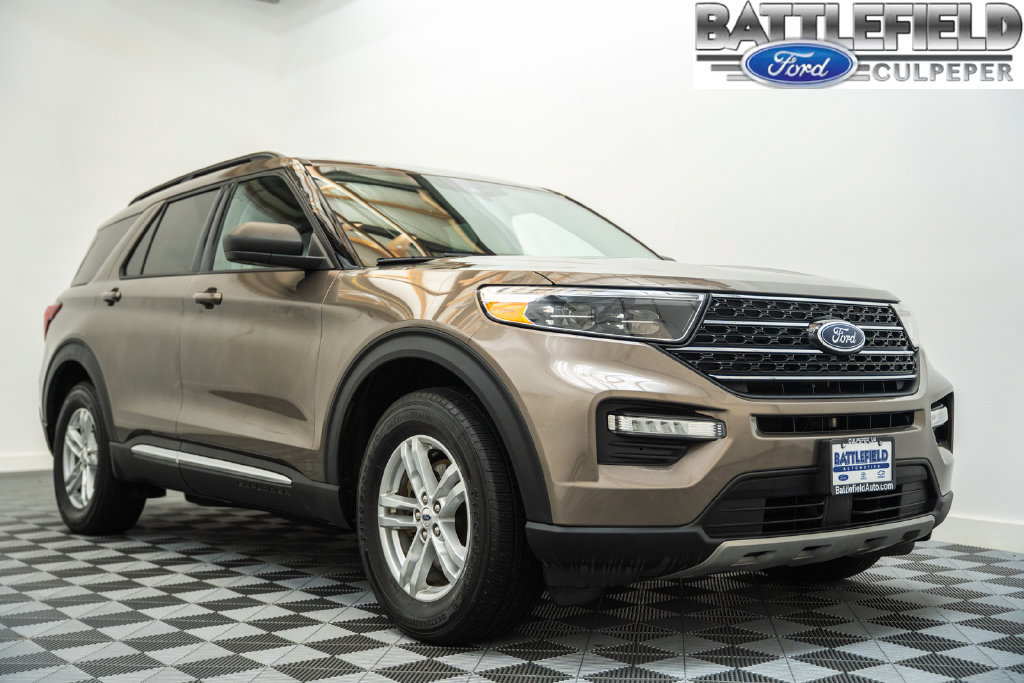 Used 2021 Ford Explorer XLT w/ Equipment Group 202A AWD/4WD image 1