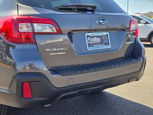 Used 2018 Subaru Outback 2.5i Premium AWD/4WD image 5