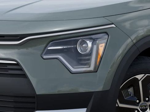 New 2026 Kia Niro EX FWD image 10