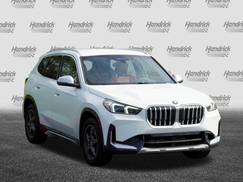 Used 2023 BMW X1 xDrive28i w/ Convenience Package AWD/4WD image 2