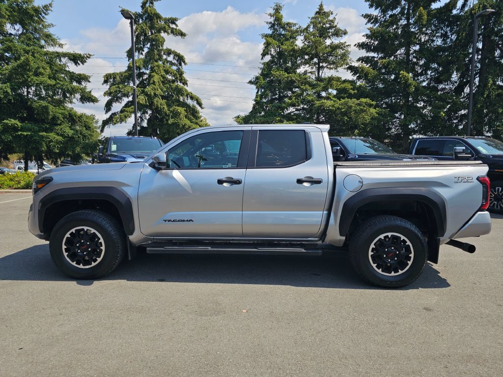 Used 2024 Toyota Tacoma TRD Off-Road w/ TRD Off Road Upgrade Package AWD/4WD image 4