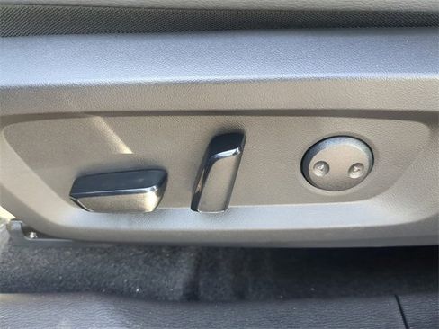 New 2025 Mitsubishi Outlander SEL image 23