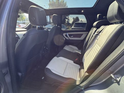 Used 2023 Land Rover Discovery Sport SE R-Dynamic image 16