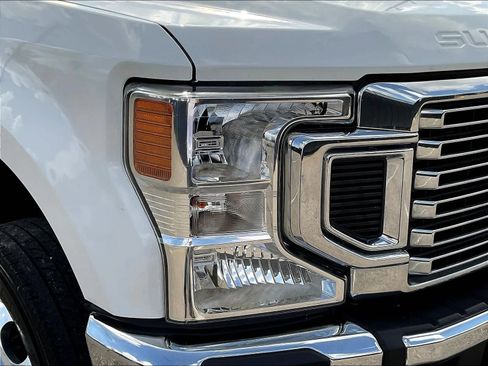 Used 2020 Ford F350 Lariat w/ Lariat Value Package AWD/4WD image 37