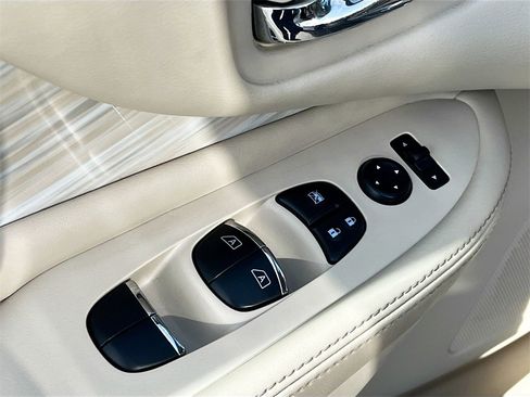 Used 2017 Nissan Murano SL w/ SL Technology Package image 18