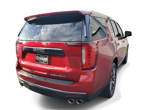 Used 2024 GMC Yukon Denali Ultimate AWD/4WD image 4