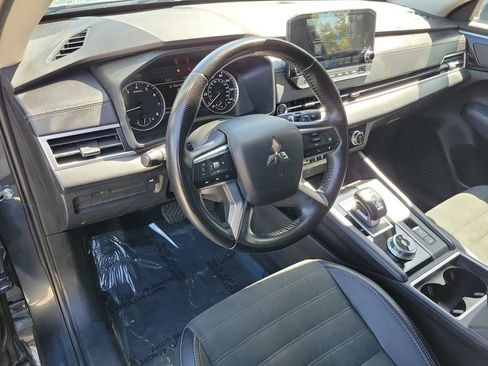 Used 2024 Mitsubishi Outlander SE FWD image 22