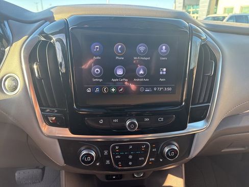 Used 2020 Chevrolet Traverse LT image 26