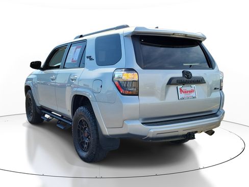 Used 2023 Toyota 4Runner TRD Off-Road Premium w/ Moonroof Package AWD/4WD image 3