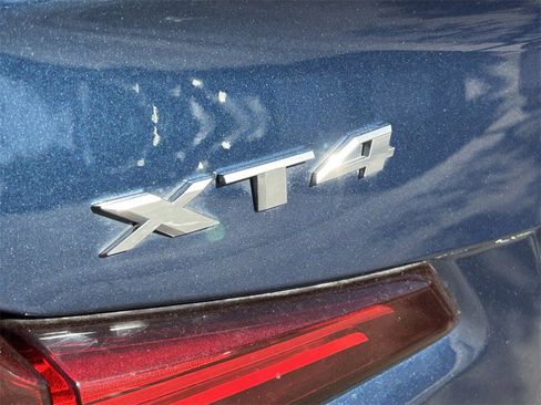 Used 2019 Cadillac XT4 Premium Luxury image 31