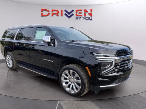 New 2026 Chevrolet Suburban Premier image 7