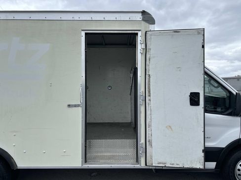 Used 2022 Ford Transit 350 Base image 16